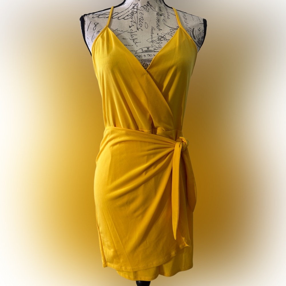 BCBGeneration Pineapple Wrap Dress Size S